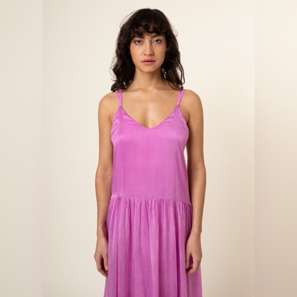 BNWT silky pink dress 💗 - Picture 4 of 11